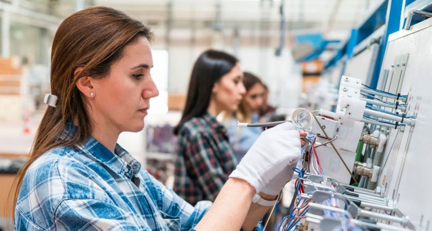 A Comparison Between Two Safety Points in Automotive Electronics